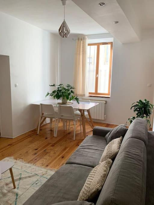 Le Petit Cocon Nimois Apartment Nîmes Exterior foto